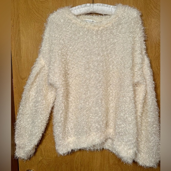 John Paul Richards size small fuzzy metallic cream color sweater - Picture 4 of 9